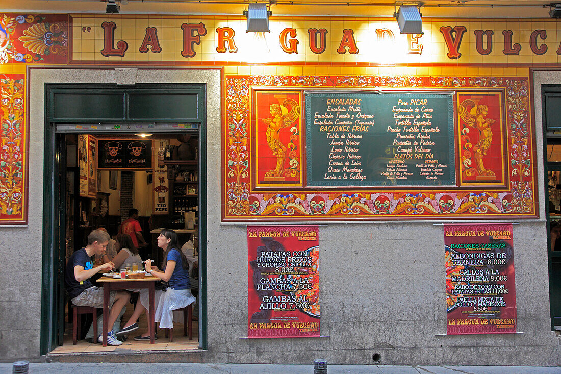 Spain, Madrid,  Plaza de Santa Ana, restaurant, people