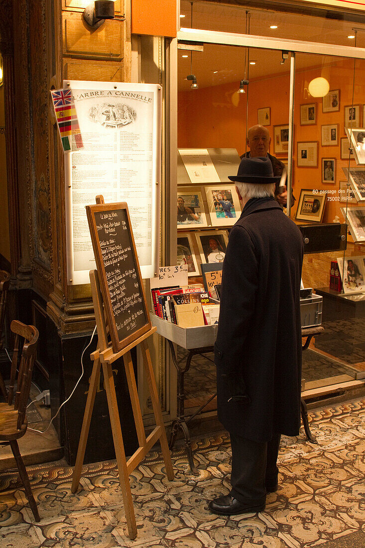 France, Paris, autograph gallery in a purchase-passage.