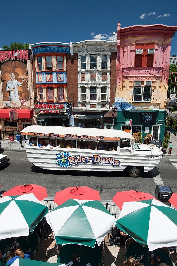 RIDE THE DUCK TOUR BUS ROW OF PAINTED HOUSES SOUTH STREET DOWNTOWN PHILADELPHIA PENNSYLVANIA USA