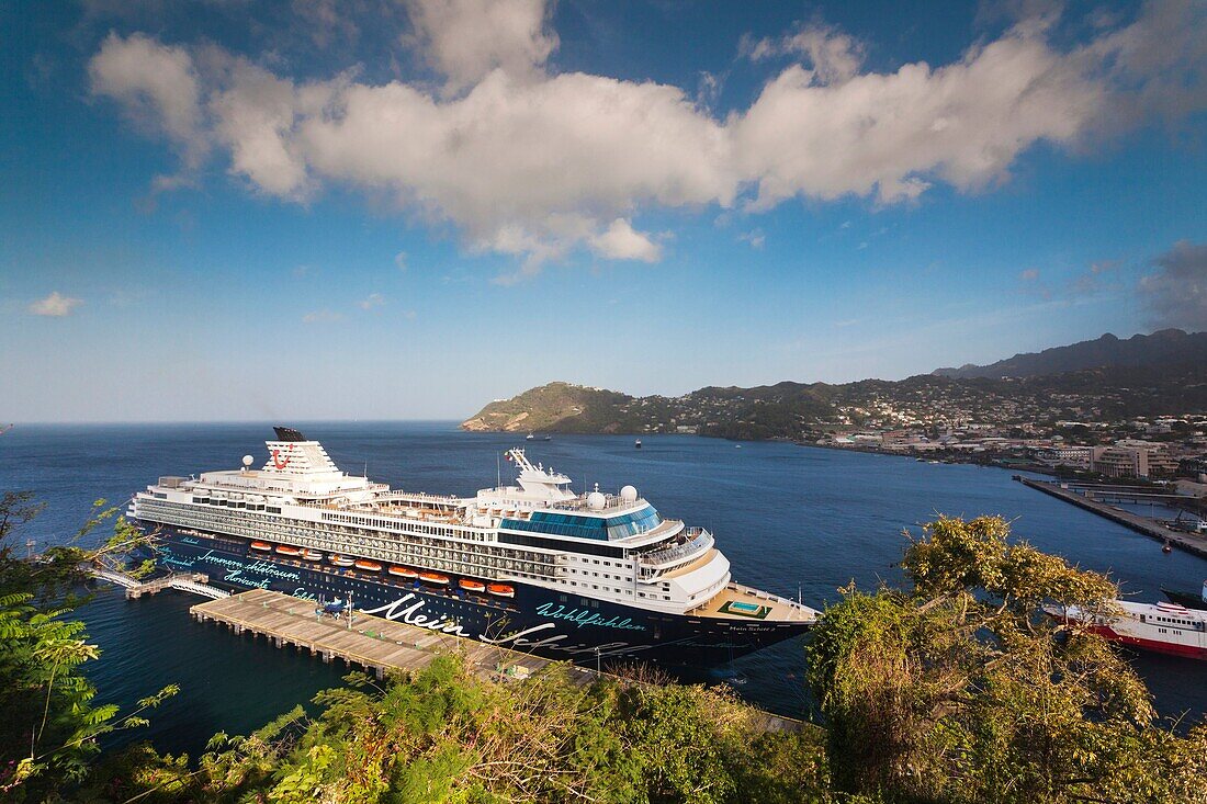 St  Vincent and the Grenadines, St  Vincent, Kingstown, elevated view of cruiseship