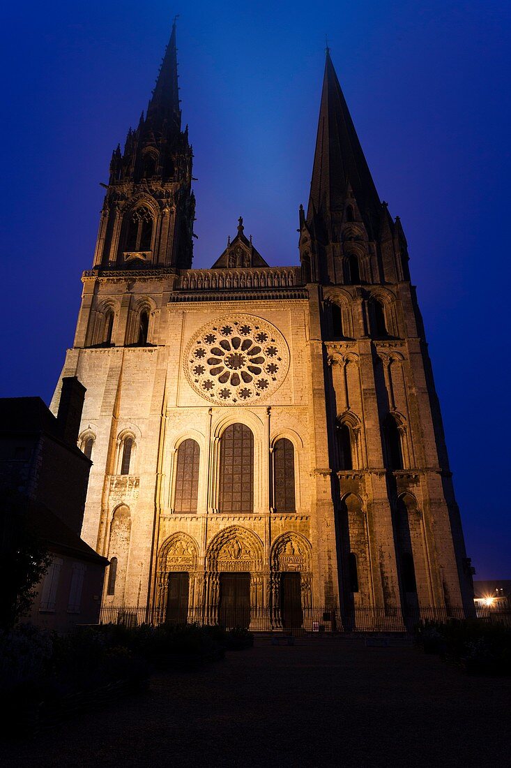 France, Centre Region, Eure et Loir Department, Chartres, Chartres Cathedral, exterior, dawn
