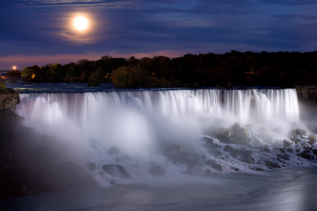 The American Falls at Night, Niagara Falls, New York, USA