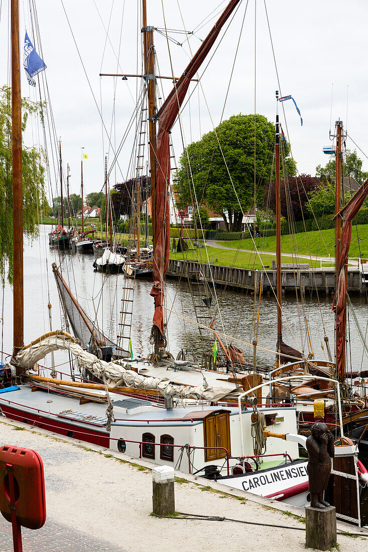 Hafen von Carolinensiel, Wittmund, Nordsee, Niedersachsen, Deutschland, Europa