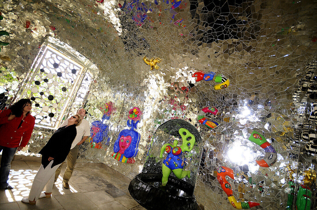 Grotte von Niki de San Phalle, Herrenhäuser Gärten, Hannover, Niedersachsen, Deutschland