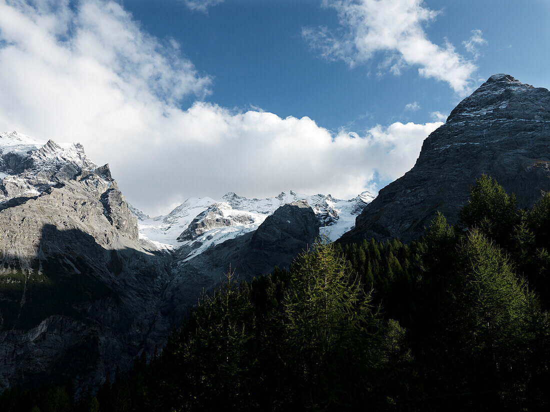 Gebirgslandschaft im Herbst, Ofenpass, Engadin, Graubünden, Schweiz