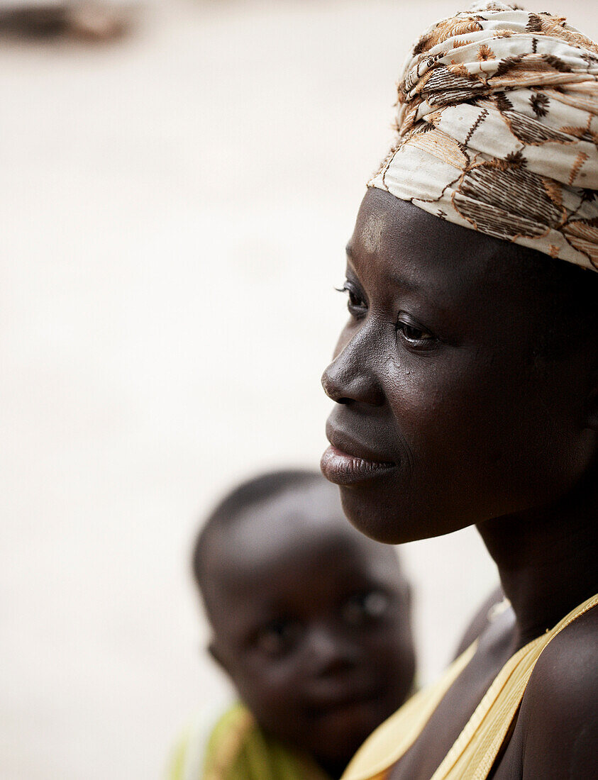 Mother and daughter, Magadala, Mali