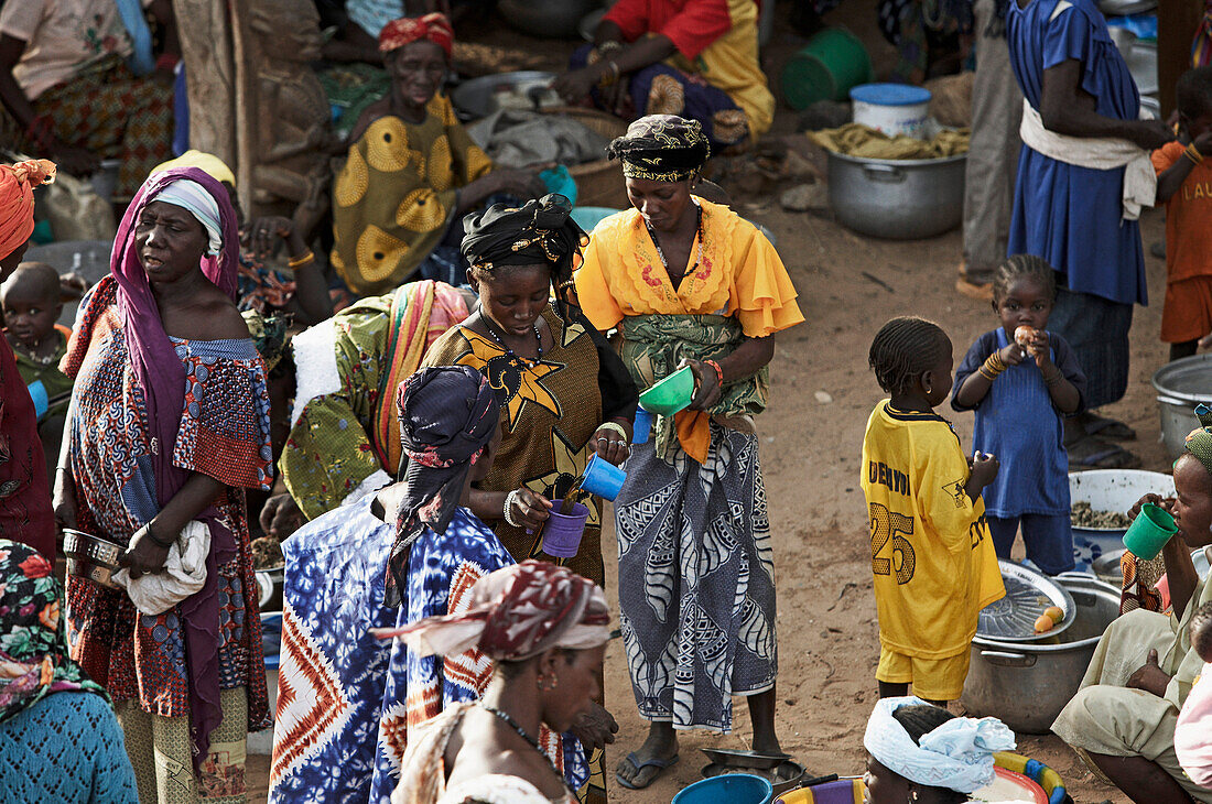 Women on a market, Dogon land, Mopti region, Mali