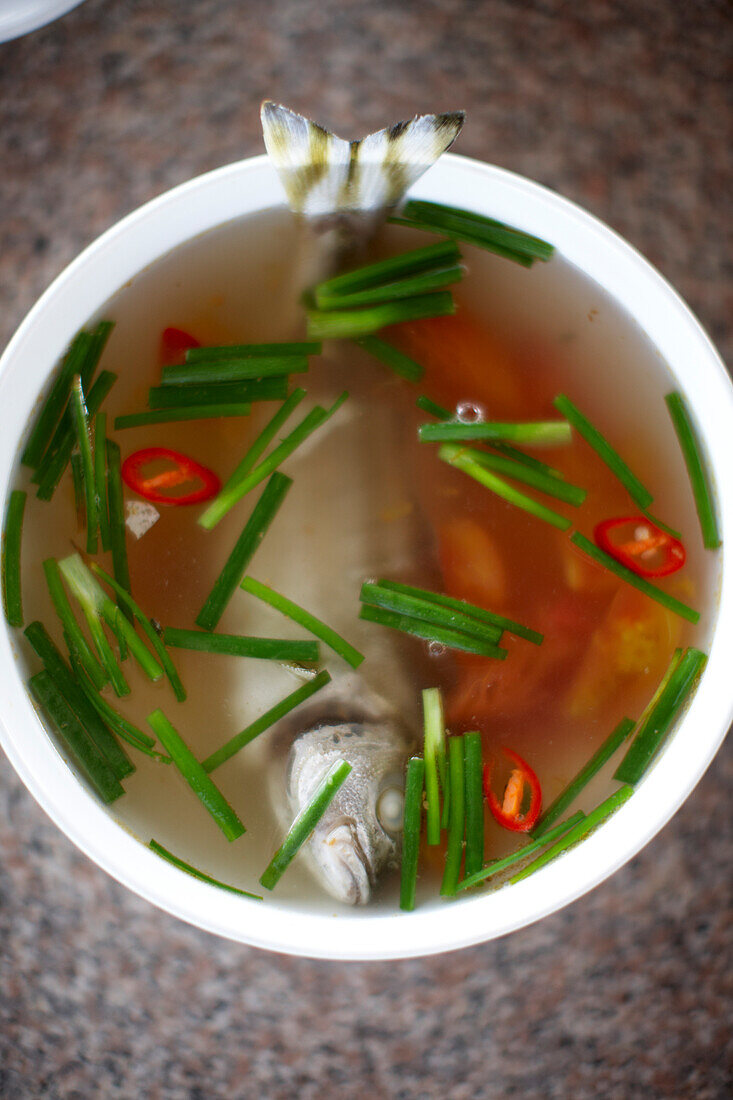Fisch in der Suppe, Quang Ngai, Vietnam