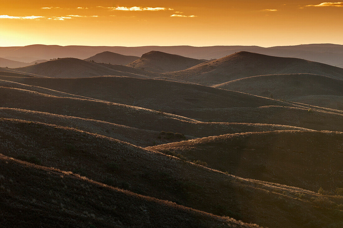 Sonnenuntergang über den Flinders Ranges, Flinders Ranges, Südaustralien, Australien