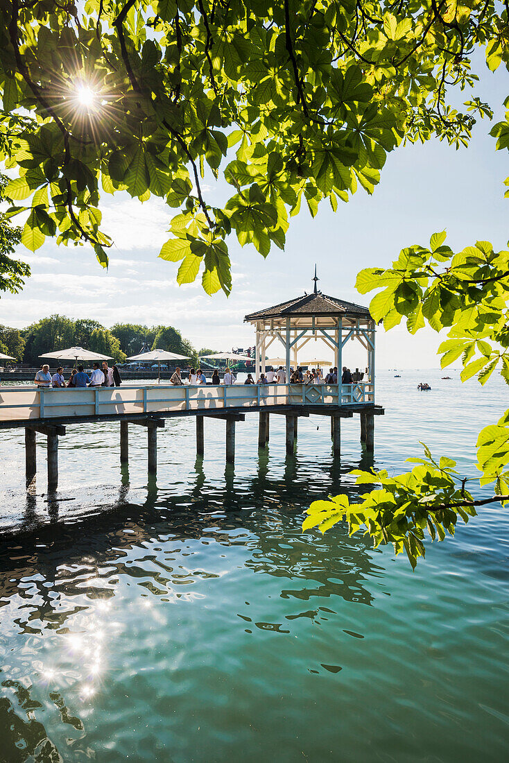 Pavillon mit Bar am Bodensee, Bregenz, Vorarlberg, Österreich