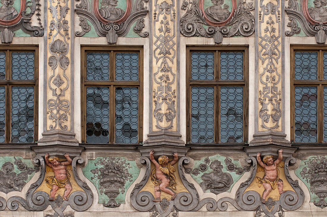 Detail der Fassade des historischen Rathauses, Landsberg am Lech, Oberbayern, Bayern, Deutschland