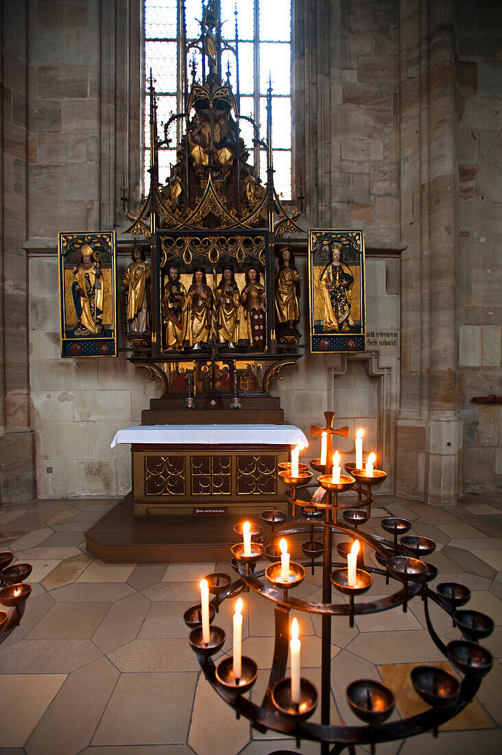 Das Innere des Münsters St. Georg, Dinkelsbühl, Franken, Bayern, Deutschland