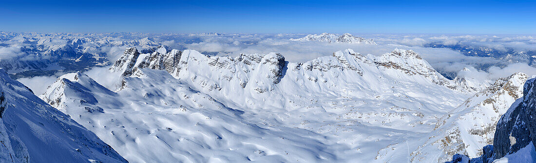 Panorama with view to snow-covered cirque and Loferer Steinberge range, Birnhorn, Ebersbergkar, Leoganger Steinberge range, Salzburg, Austria