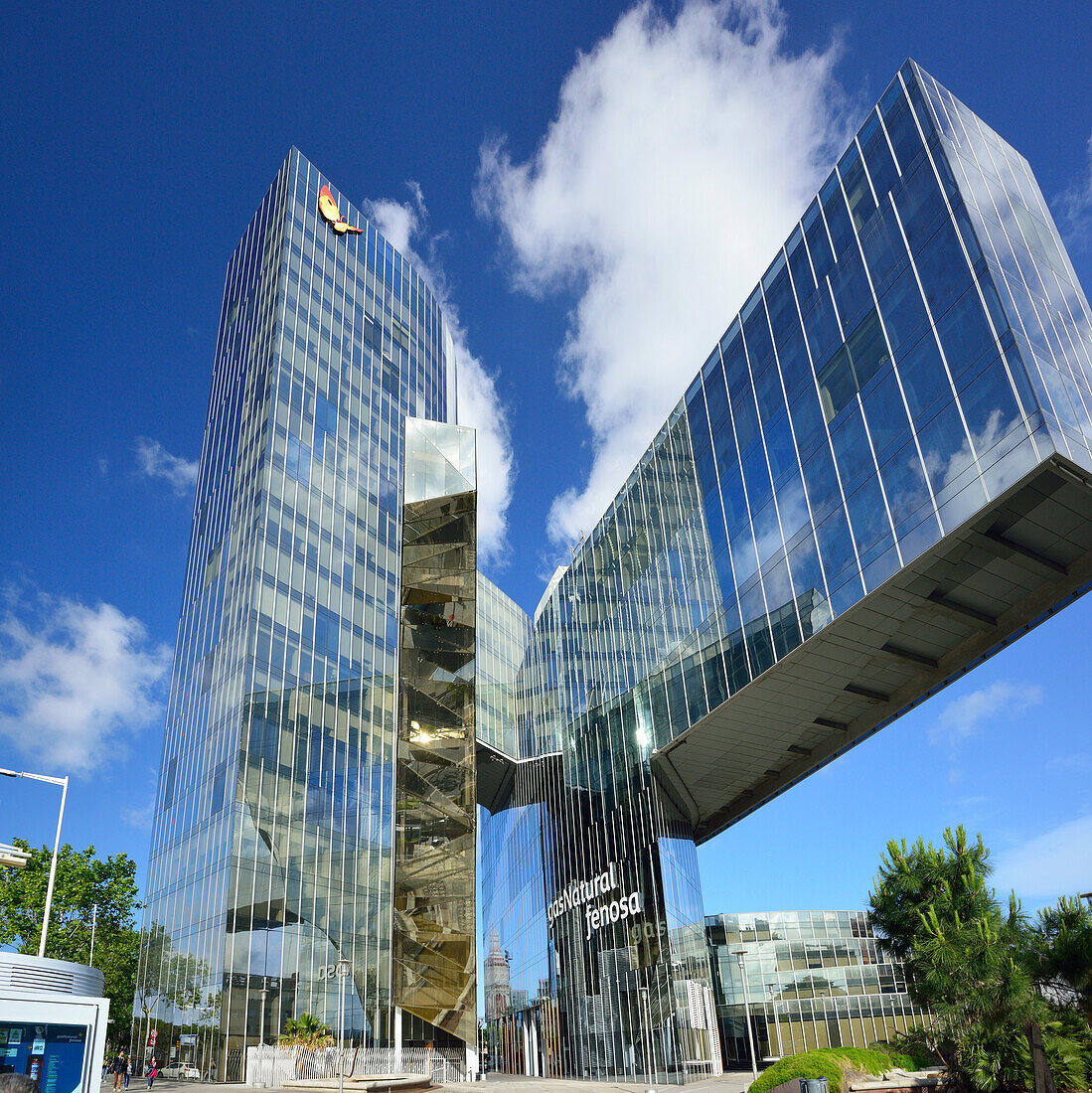 Modernes Bürogebäude, gasNatural, Architekten Enric Miralles und Benedetta Tagliabue, Barceloneta, Barcelona, Katalonien, Spanien