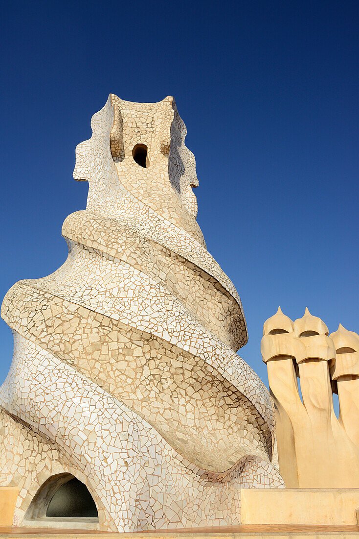 Casa Mila, Casa Milà, La Pedrera, roof terrace with ventilation towers, architect Antoni Gaudi, UNESCO World Heritage Site Casa Milà, Catalan modernista architecture, Art Nouveau, Eixample, Barcelona, Catalonia, Spain