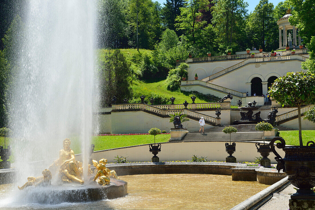 Springbrunnen und Venustempel, Schloss Linderhof von König Ludwig II., Schloss Linderhof, Rokoko, Ammergauer Alpen, Bayerische Alpen, Oberbayern, Bayern, Deutschland