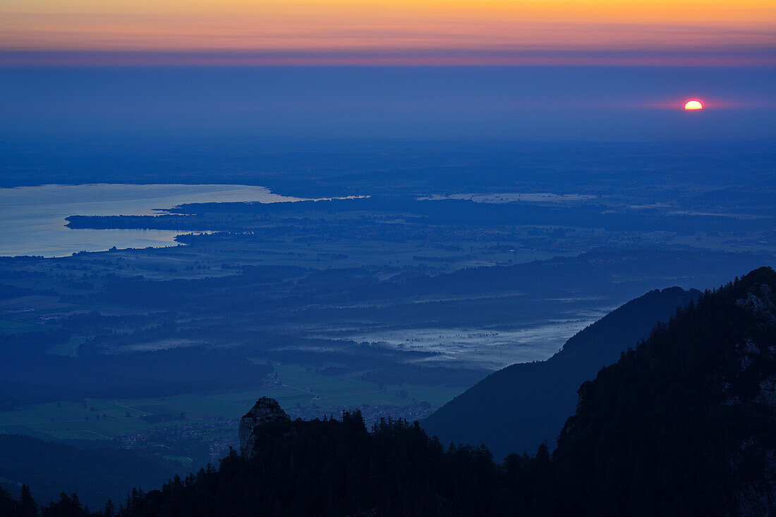 Sunrise over Chiemgau with view to lake Chiemsee, from Sulten, Sulten, Kampenwand, Chiemgau range, Chiemgau, Upper Bavaria, Bavaria, Germany