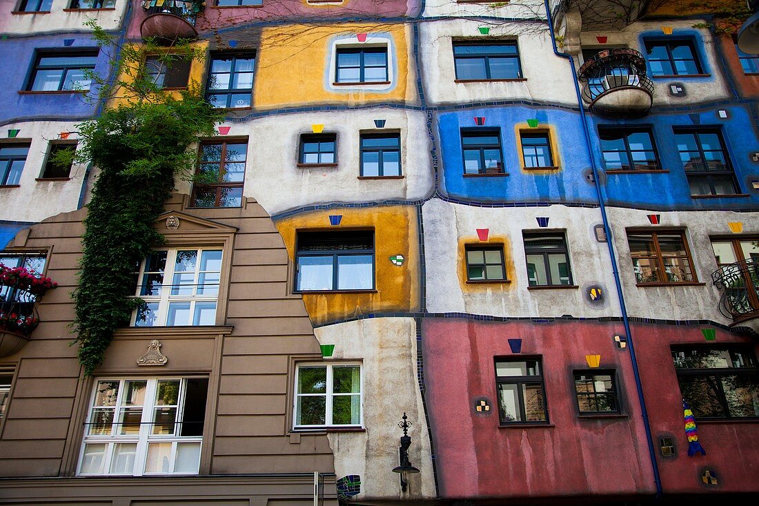 Building designed by Hundertwasser, Hundertwasserhaus, Vienna, Austria, Europe