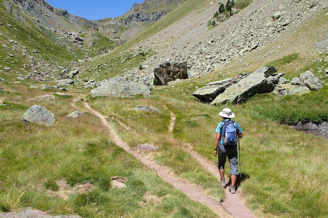 Hiker walking to Anayet peak, in Tena valley  Formigal  Sallent de Gállego  Pyrenees  Huesca province  Aragón  Spain