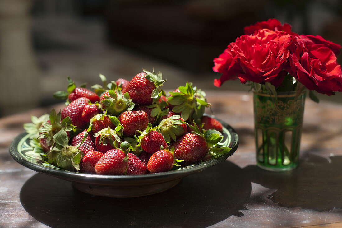 Schüssel Erdbeeren, El Fenn, Marrakesch, Marokko