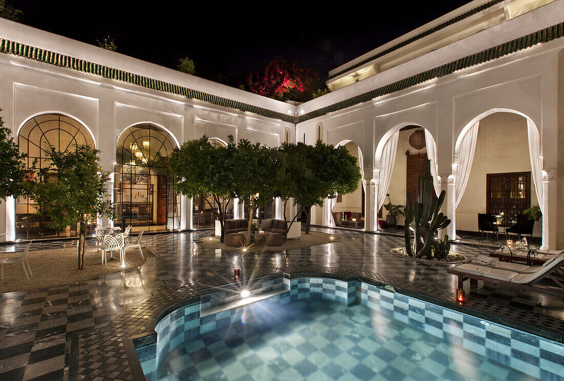 Innenhof mit Pool, Riad Lotus Privilege, Marrakesch, Marokko