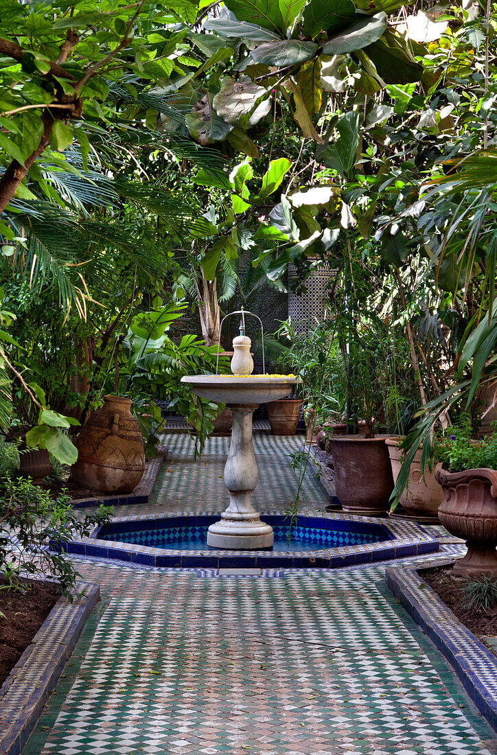 Garten im Innenhof, Riad Enija, Marrakesch, Marokko