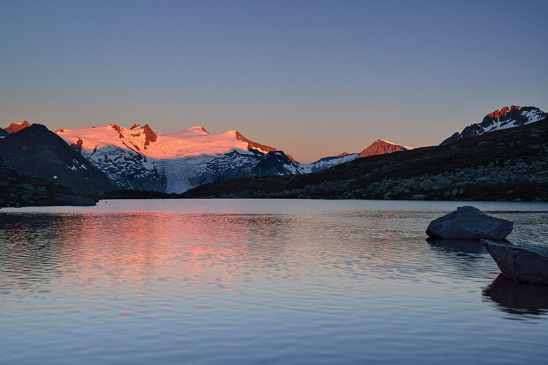 Lake Gruensee with Plattenkogel, Kleinvenediger and Grossvenediger in background, Hohe Tauern National Park, East Tyrol, Tyrol, Austria