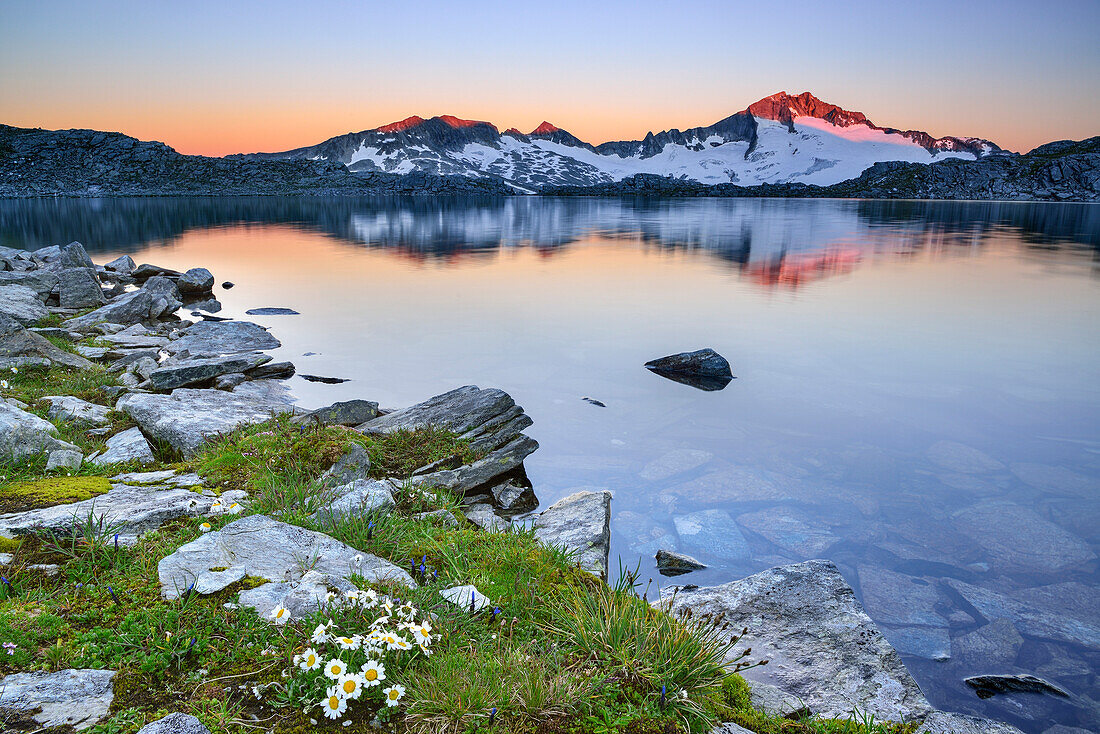 View over lake Scharzhornsee to mount Hochalmspitze, Malta valley, Ankogel Group, Hohe Tauern National Park, Carinthia, Austria