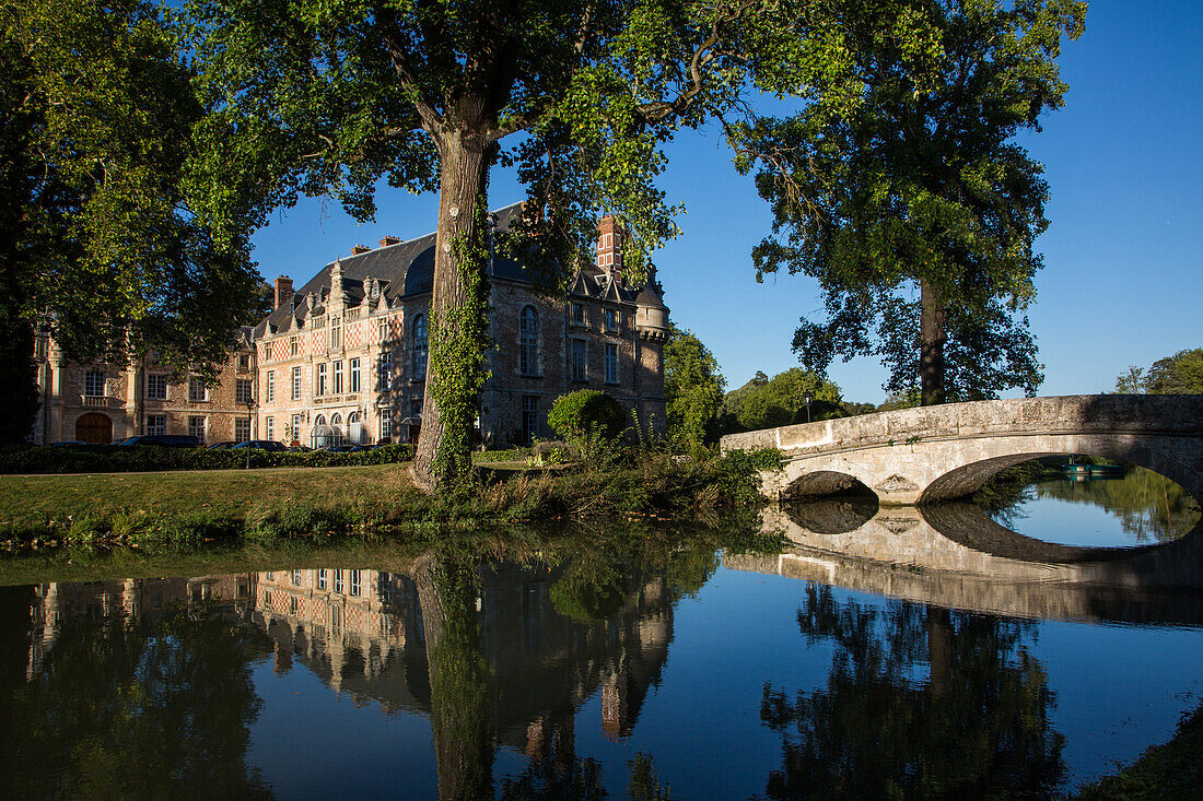 Chateau D'Esclimont, 4-Star Chateau-Hotel, Eure-Et-Loir (28), France
