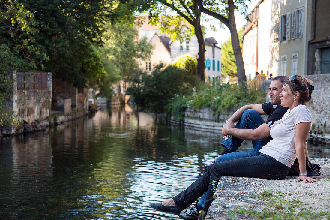 Sophie And Christophe Relaxing On The Banks Of The Eure In The Lower Town Of Chartres, Eure-Et-Loir (28), France
