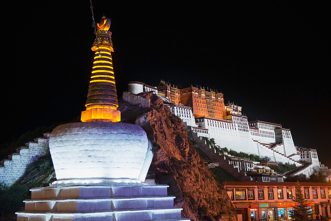 'China, Xizang, Potala Palace at night; Lhasa'