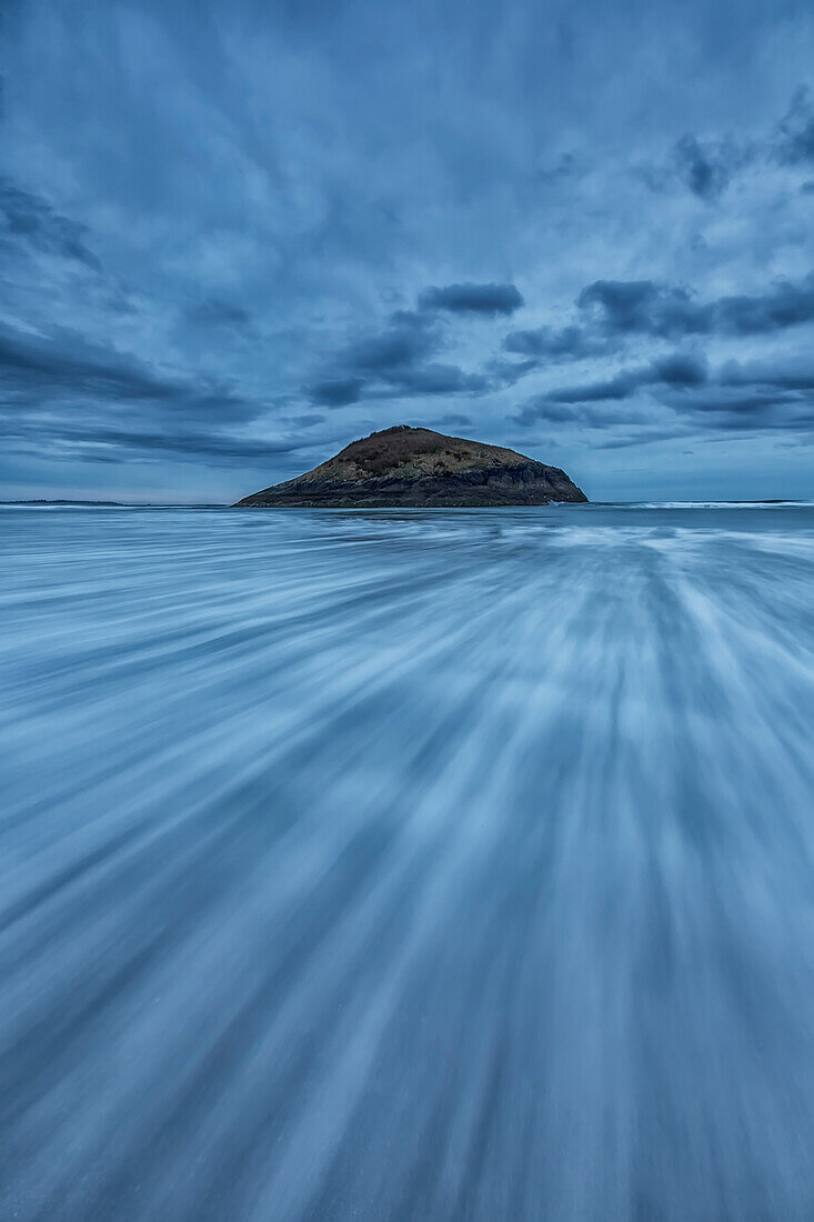 'Long Exposure Of Water Flowing At Long Beach In Pacific Rim National Park;Vancouver Island British Columbia Canada'