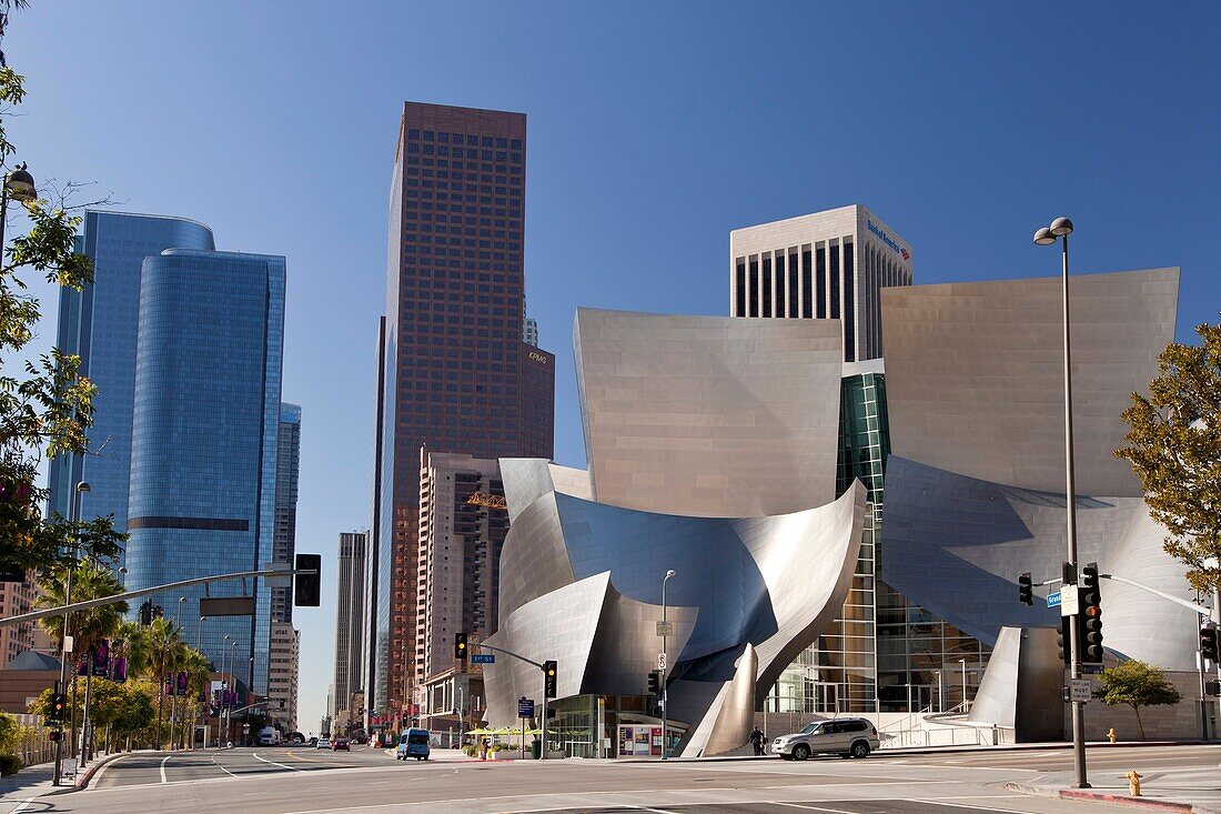 skyscraper and the Walt Disney Concert Hall, Downtown Los Angeles, California, United States of America, USA