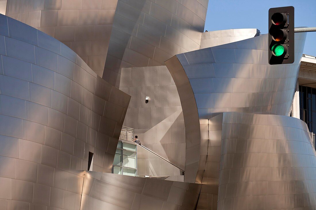 modern architecture by Frank Gehry, Walt Disney Concert Hall, Downtown Los Angeles, California, United States of America, USA