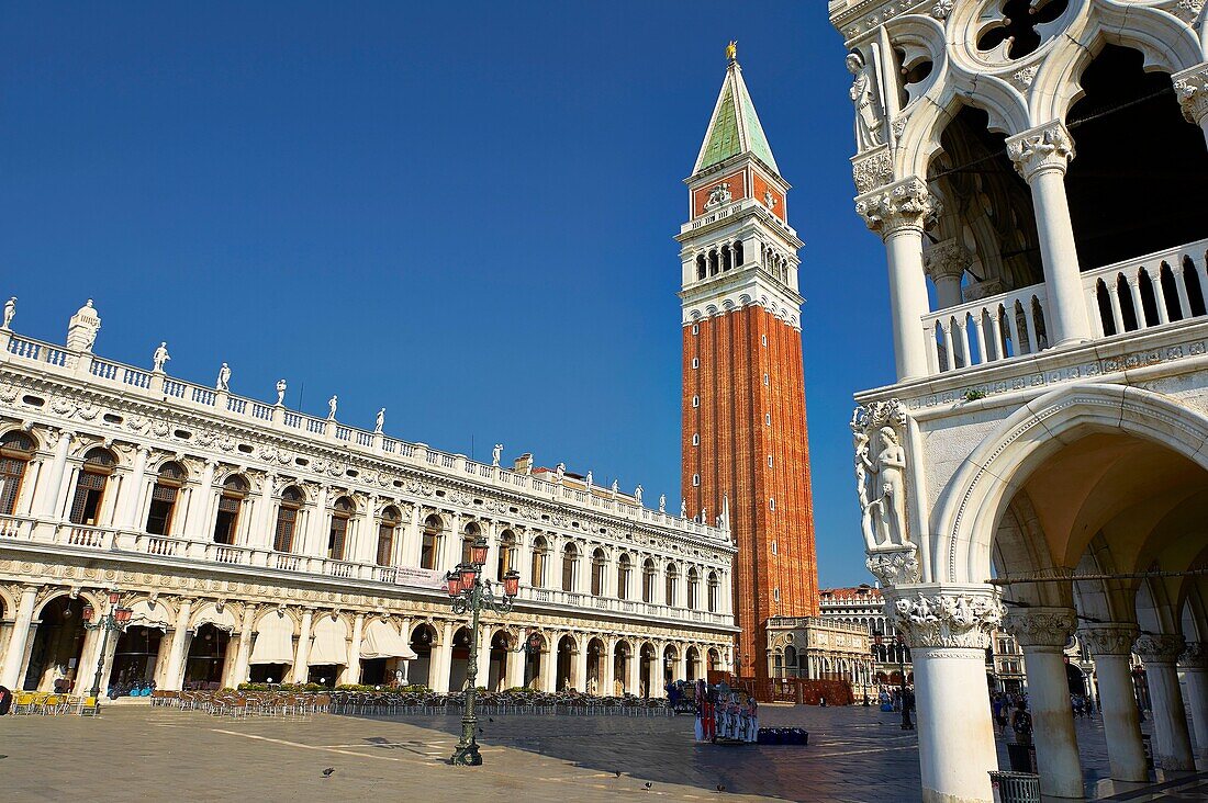St Mark´s Campinale & Doge´s Palace and on the left the Biblioteca Nazionale Marciana National Library of St Mark´s is a library and Renaissance building in Venice, Veneto, Italy