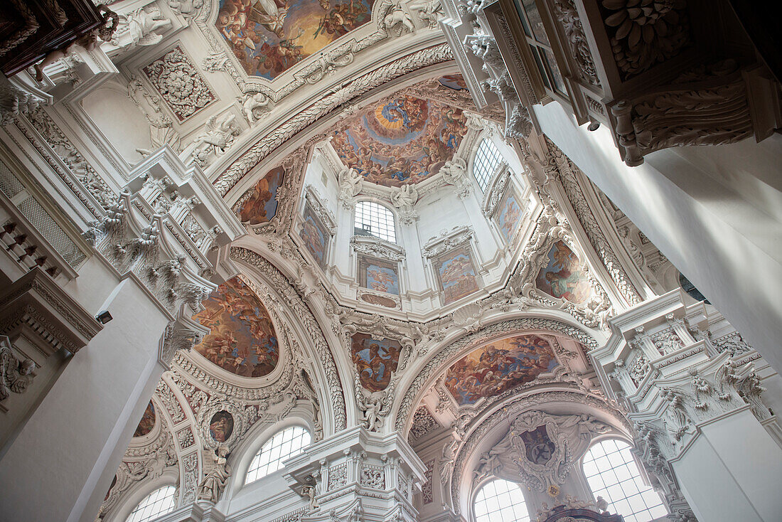 Interior view of the ceiling paintings in St. Stephan's cathedral, old town of Passau, Lower Bavaria, Bavaria, Germany