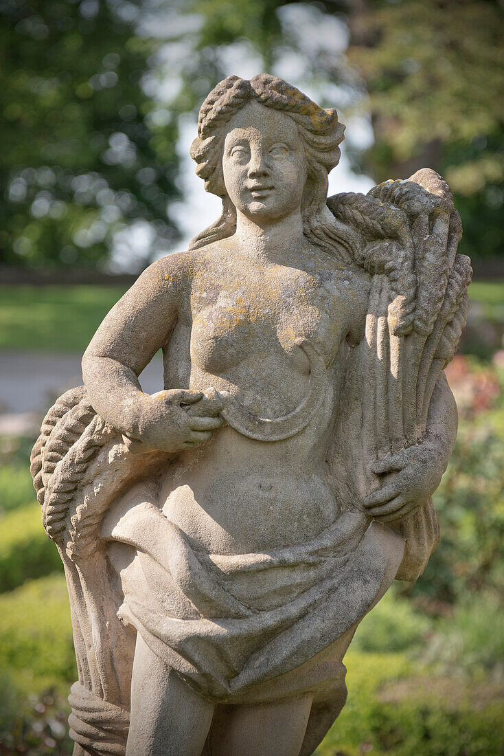 Statue in the gardens of the castle Burggarten, Rothenburg ob der Tauber, Romantic Road, Franconia, Bavaria, Germany