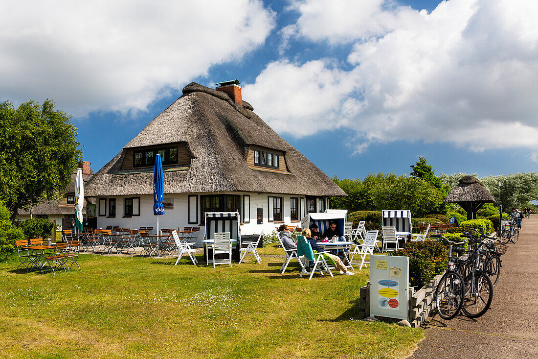 Teestube, Reetdachhaus, Langeoog, Ostfriesische Inseln, Nordsee, Ostfriesland, Niedersachsen, Deutschland, Europa