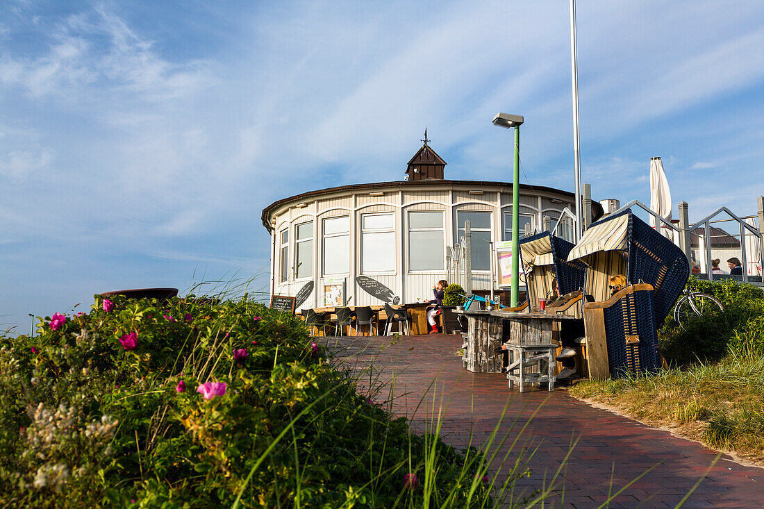 Restaurant Strandhalle in den Dünen, Langeoog, Ostfriesische Inseln, Nordsee, Ostfriesland, Niedersachsen, Deutschland, Europa