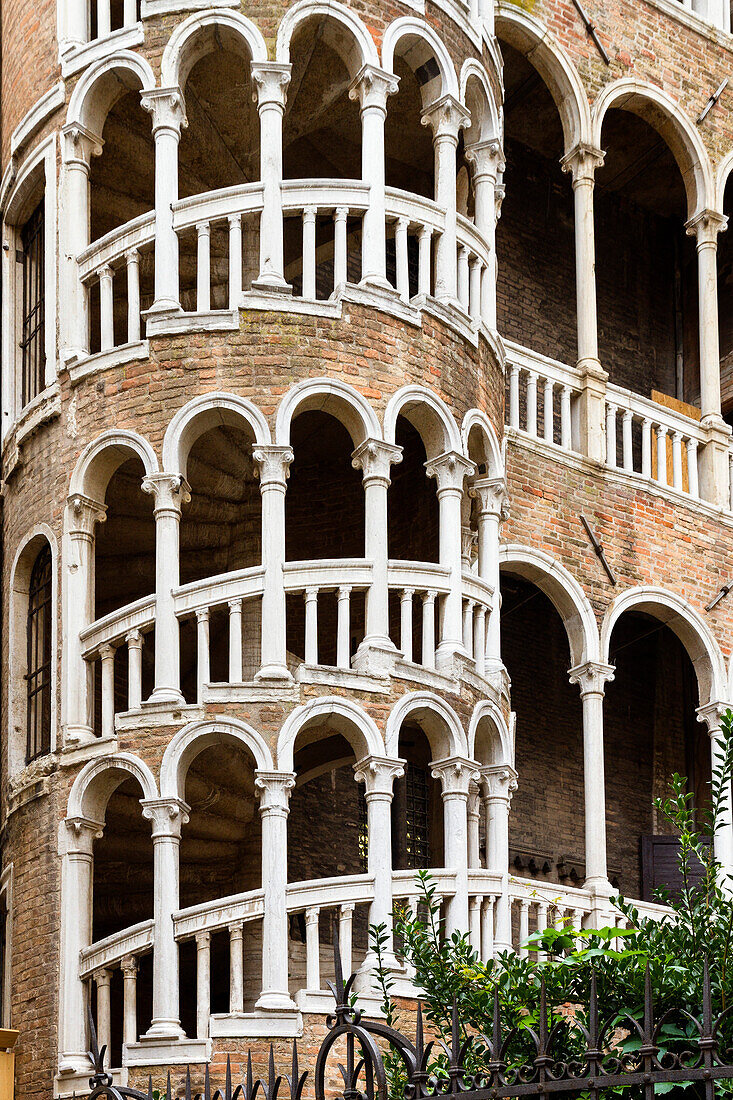 Spiral staircase, Contarini Palace, Venice, Venetia, Italy, Europe
