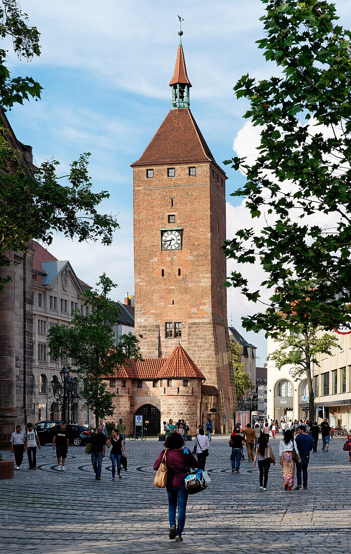 Weißer Turm, Ludwigsplatz, Nürnberg, Mittelfranken, Bayern, Deutschland