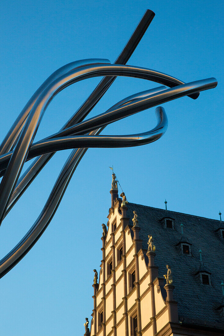 Modern sculpture and rathaus city hall, Schweinfurt, Franconia, Bavaria, Germany