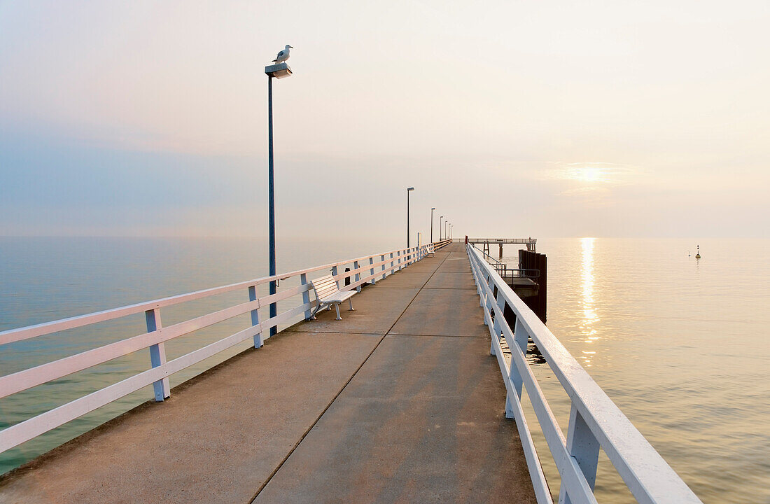 Seebrücke, Ostsee, Timmendorfer Strand, Schleswig-Holstein, Deutschland