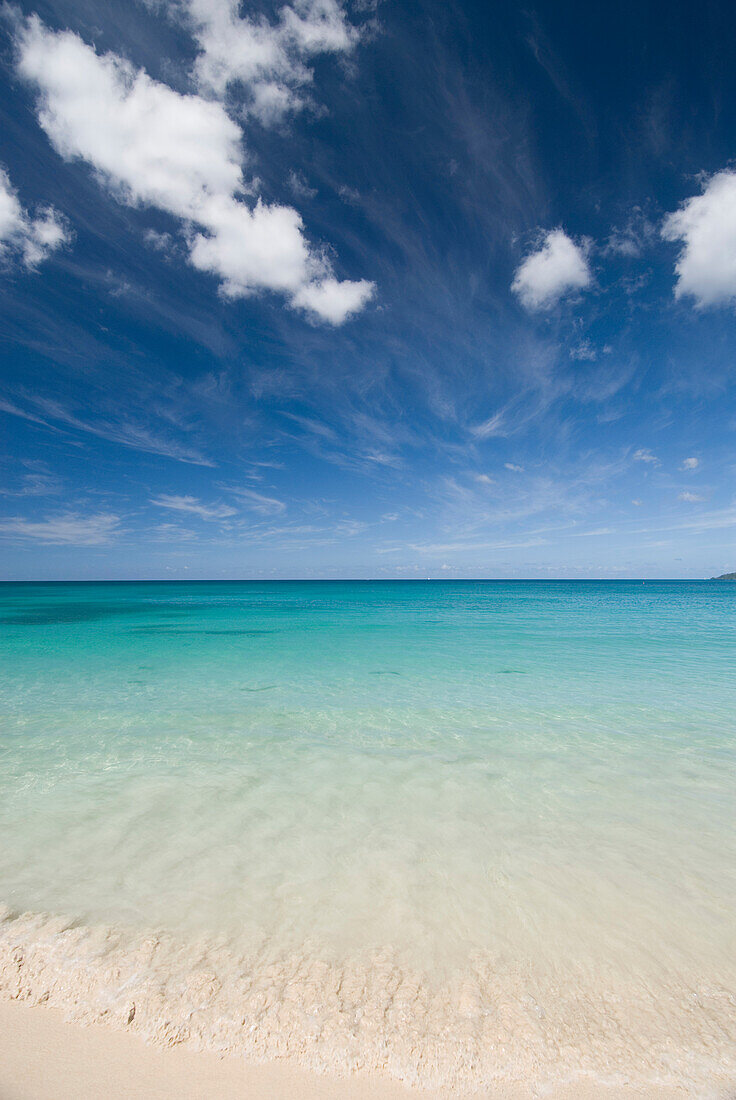 Looking out to sea from Grand Anse Beach, Grenada. © Ian Cumming / Axiom