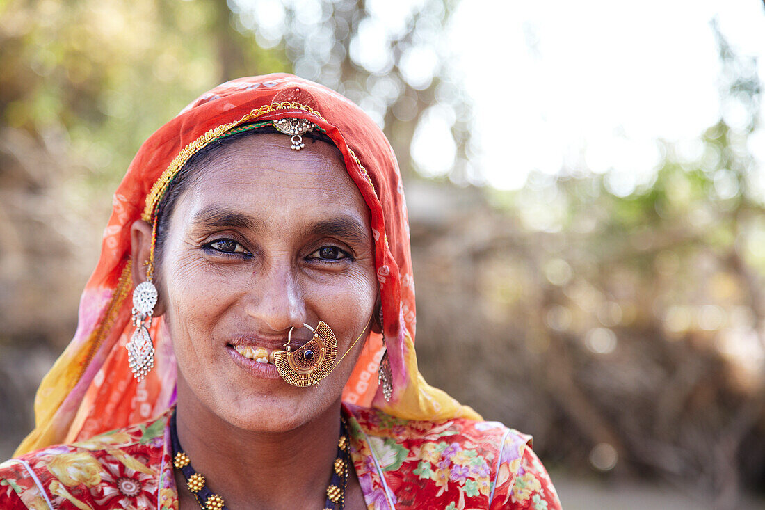 Bishnoi tribeswoman in village Rajasthan India © Andy Kerry / Axiom