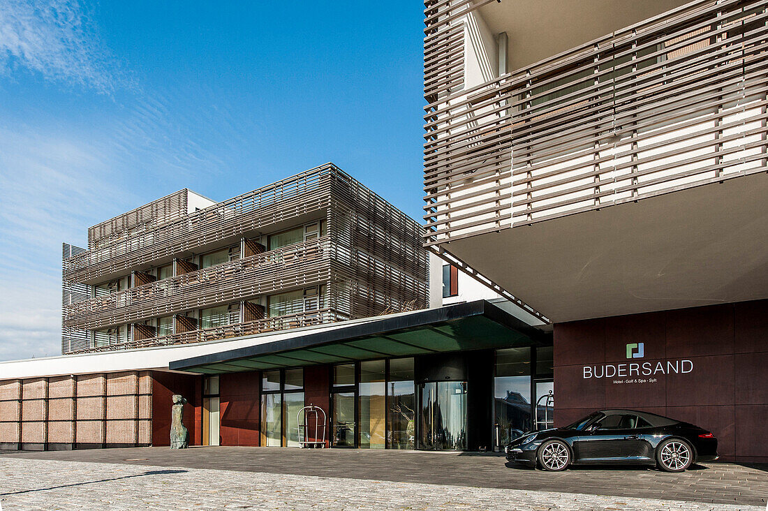 Exterior shot of a hotel, Hoernum, Sylt, Schleswig-Holstein, Germany