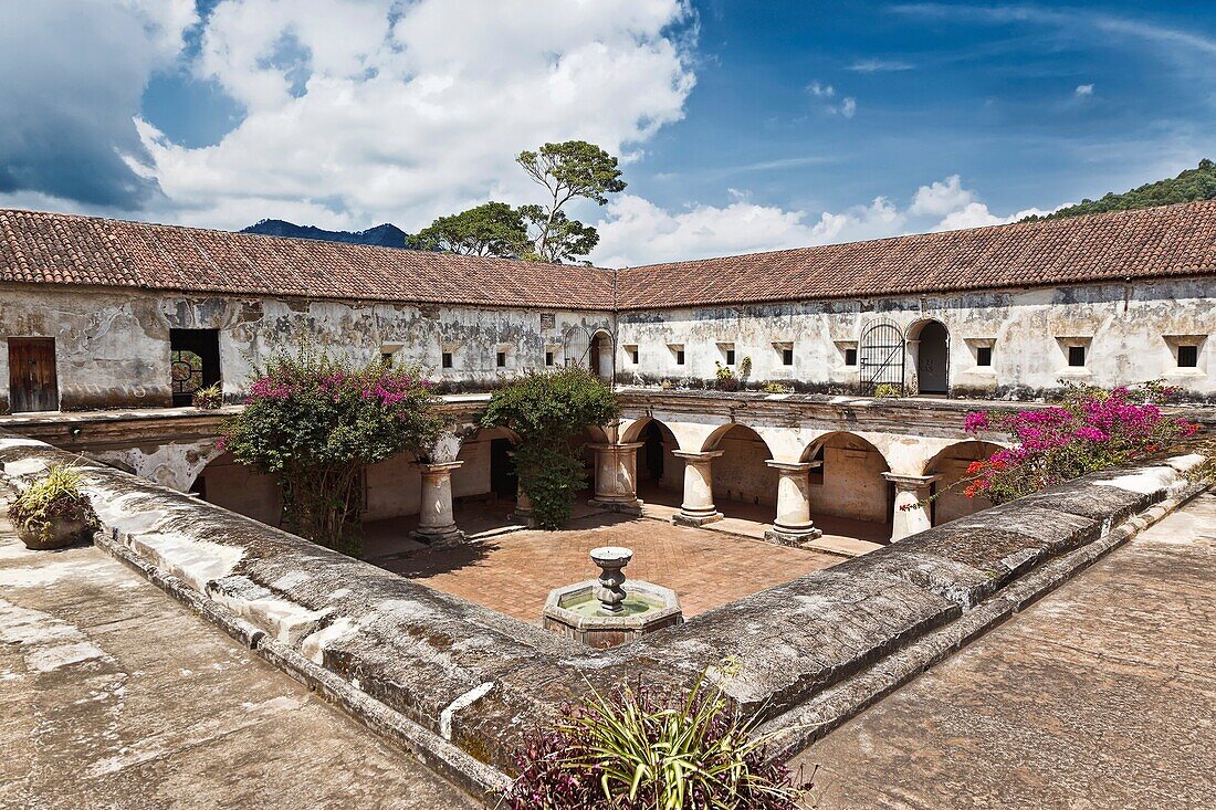 antigua. carmelitas convent. guatemala