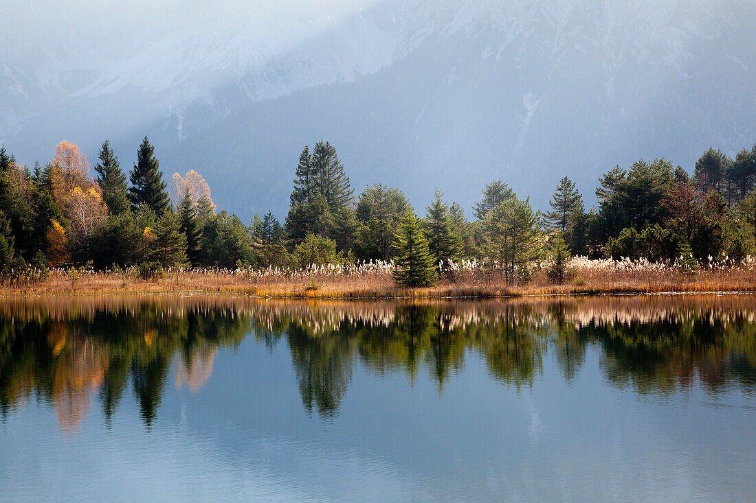 Luttensee, bei Mittenwald, Bayern, Deutschland