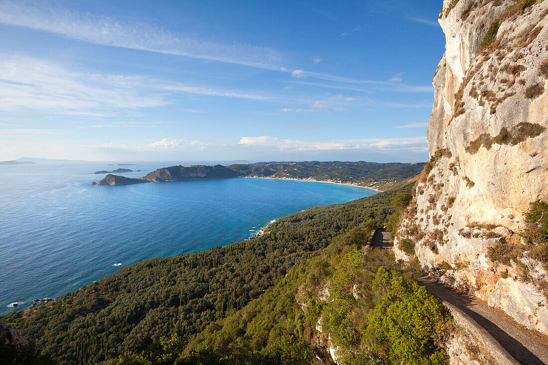 Blick über die Bucht von Agios Georgios, Insel Korfu, Ionische Inseln, Griechenland