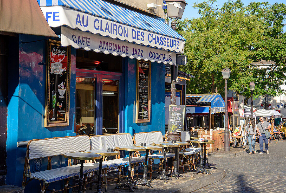 Cafe at Place du Tertre, Montmartre, Paris, France, Europe